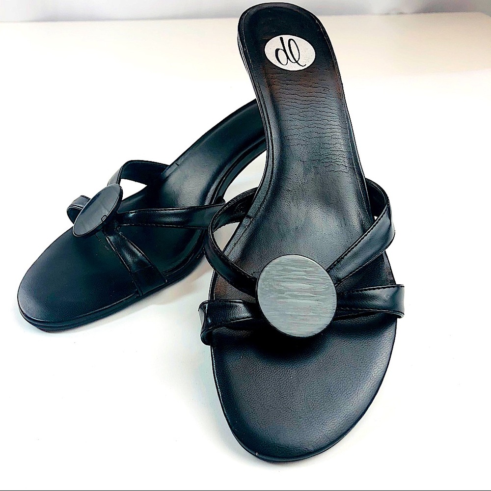 Donna Lawrence Black Sandals